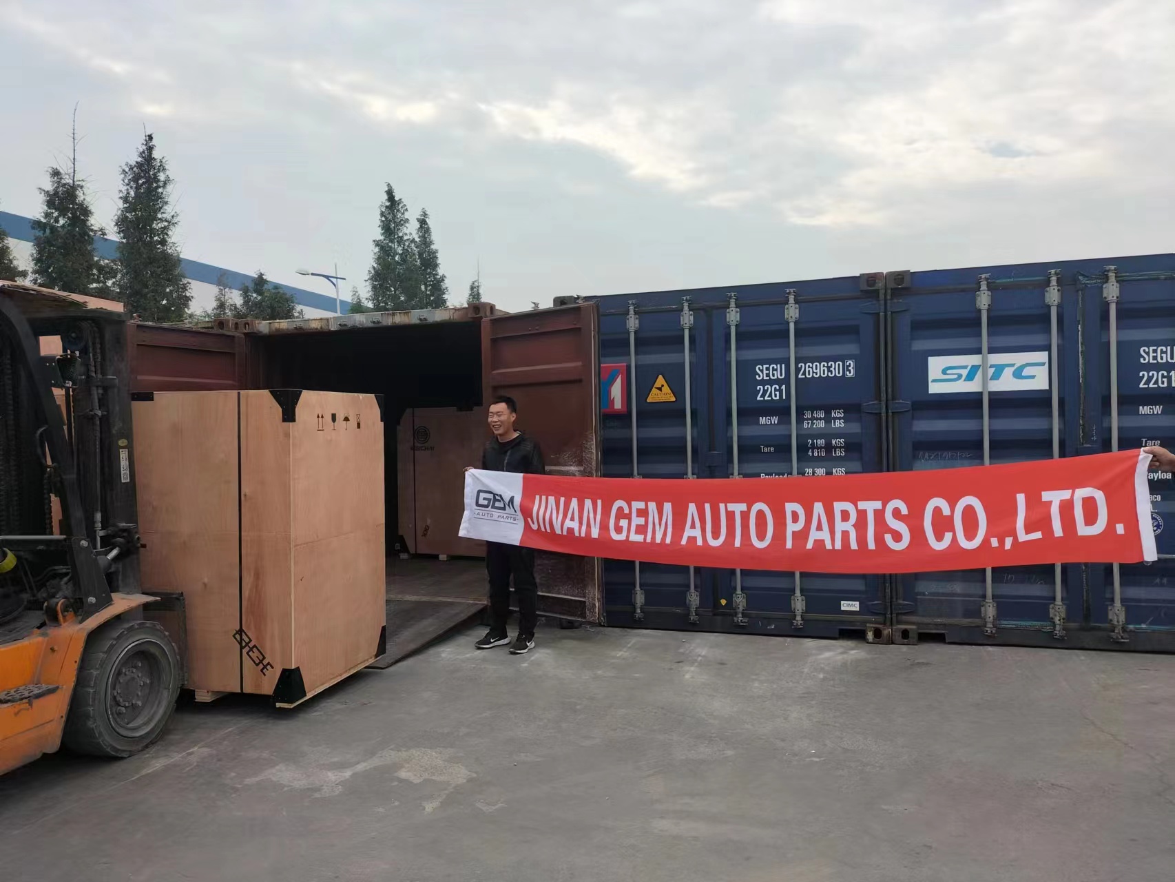 Weichai engine delivery to customer (图1)